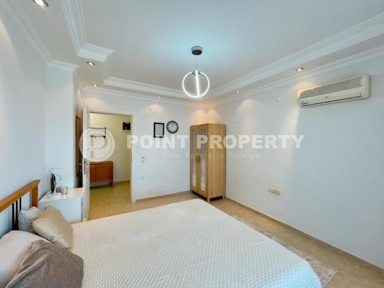 Spacious apartment 115 m² in the center of Alanya with sea view and residence permit-id-9052-photo-6