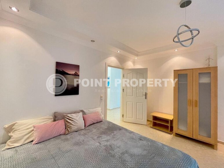 Spacious apartment 115 m² in the center of Alanya with sea view and residence permit-id-9052-photo-9