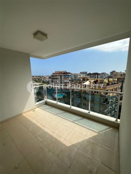 Квартира 1+1, общей площадью 70 м2, в центре живописного района Аланьи - Тосмур и в километре от моря-id-7672-фото-2