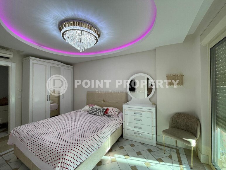 Bright, cozy 2+1 apartment 50 meters from the luxurious Cleopatra Beach, in the center of Alanya-id-7622-photo-4