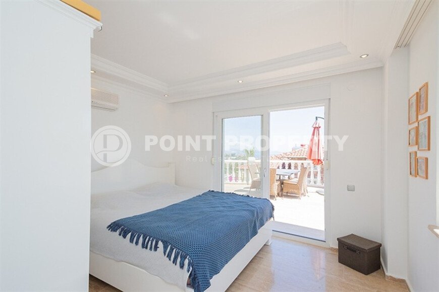 Stunning villa 179 m², in a villa complex in the center of Alanya - Tepe-id-9361-photo-7