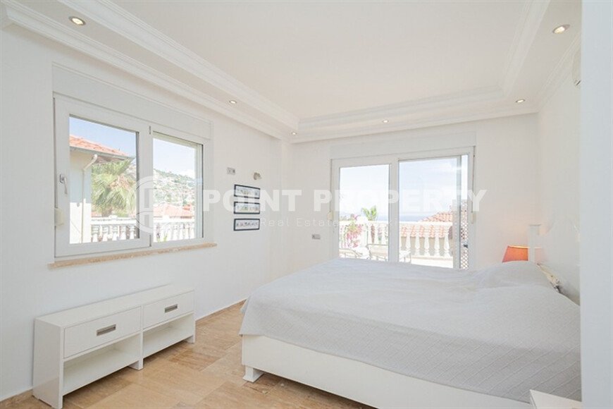 Потрясающая вилла 179 м², в комплексе вилл в центре Аланьи - Тепе-id-9361-фото-10