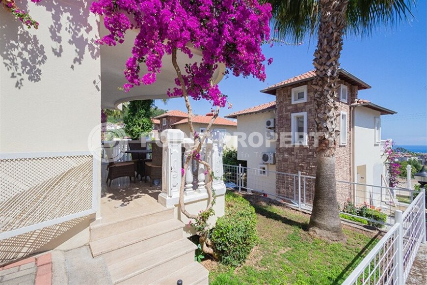 Потрясающая вилла 179 м², в комплексе вилл в центре Аланьи - Тепе-id-9361-фото-21