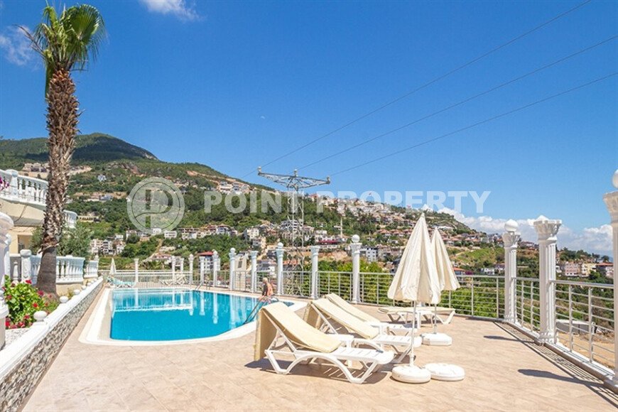 Stunning villa 179 m², in a villa complex in the center of Alanya - Tepe-id-9361-photo-29