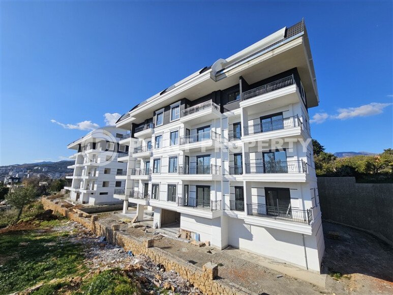 Квартира с двумя спальнями и отдельной кухней в районе Оба-id-9379-фото-1