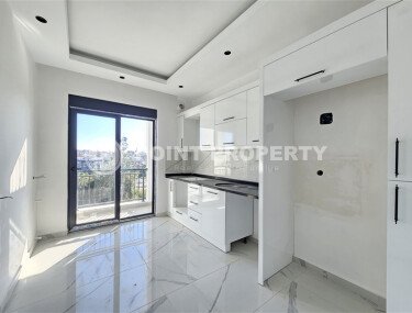 Квартира с двумя спальнями и отдельной кухней в районе Оба-id-9379-фото-2