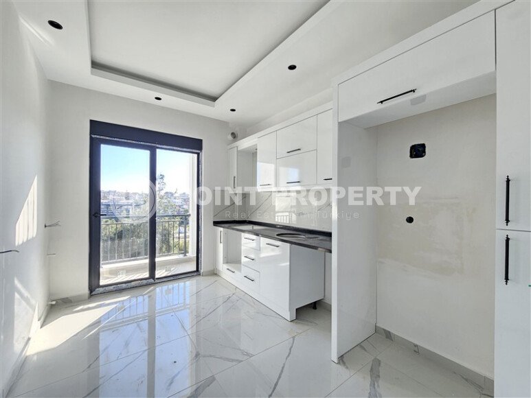 Квартира с двумя спальнями и отдельной кухней в районе Оба-id-9379-фото-2