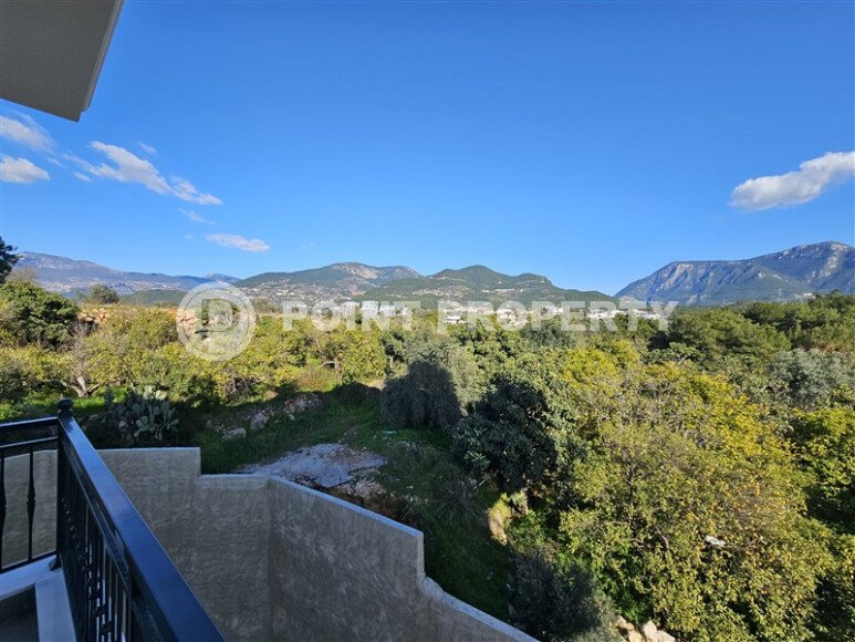 Квартира с двумя спальнями и отдельной кухней в районе Оба-id-9379-фото-13