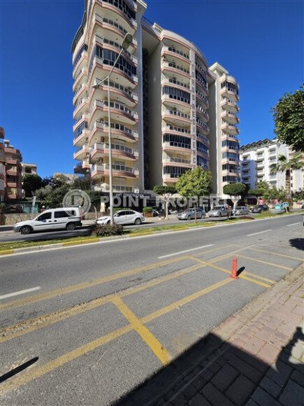 Spacious furnished apartment with sea view-id-9381-photo-1
