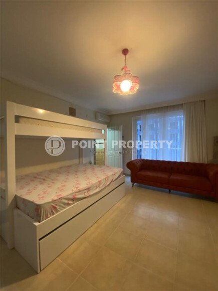 Просторная квартира с мебелью и видом на море-id-9381-фото-7