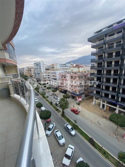 Просторная квартира с мебелью и видом на море-id-9381-фото-20