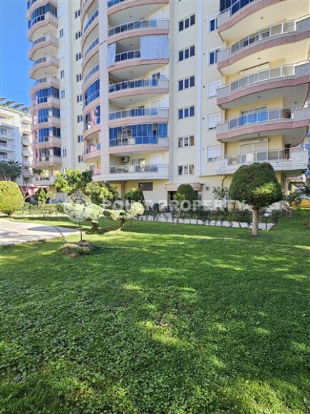 Просторная квартира с мебелью и видом на море-id-9381-фото-28