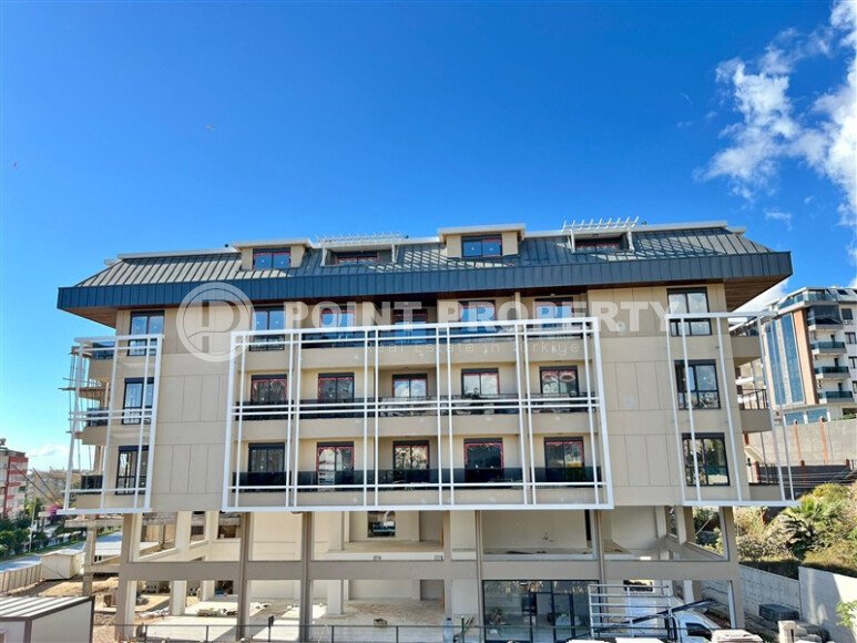 Spacious apartment 3+1, 130 sq.m. in the center of Alanya, 700 m from the sea-id-9382-photo-1