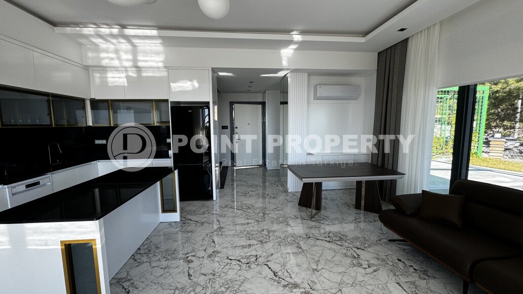 Panoramic villas with sea views 650 meters from the beach, in the picturesque resort area of Alanya - Incekum-id-7242-photo-3