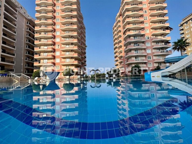 View apartment 140 m² in Mahmutlar area, first coastline-id-9384-photo-1
