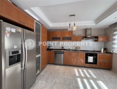 Two-level apartment 240 m² in the Kestel area, next to the river-id-9385-photo-3