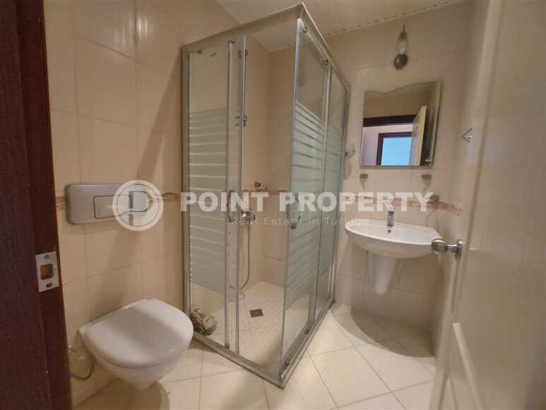 Spacious apartment 105 m² in Tosmur area, first line, sea view, residence permit-id-9426-photo-12