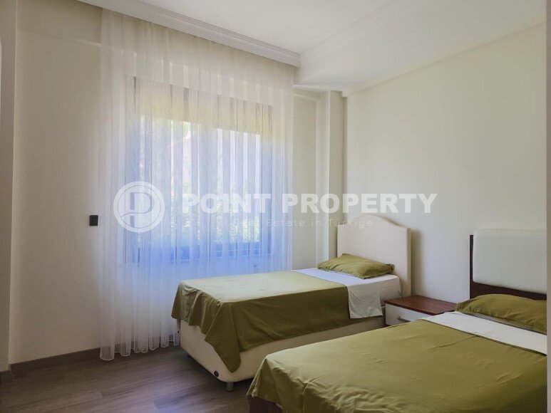 Stylish 2-storey 3+1 villa with an area of 220 m² in the Kargicak area-id-9446-photo-5