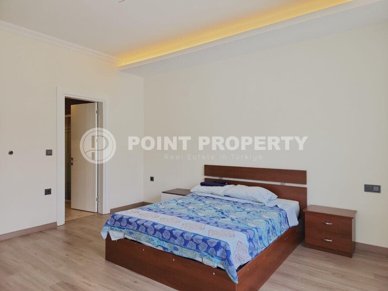 Stylish 2-storey 3+1 villa with an area of 220 m² in the Kargicak area-id-9446-photo-6