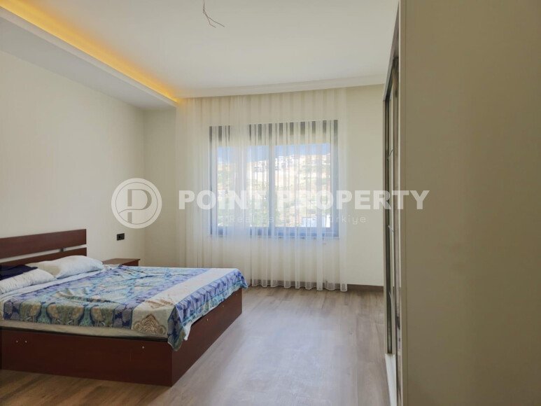 Stylish 2-storey 3+1 villa with an area of 220 m² in the Kargicak area-id-9446-photo-7