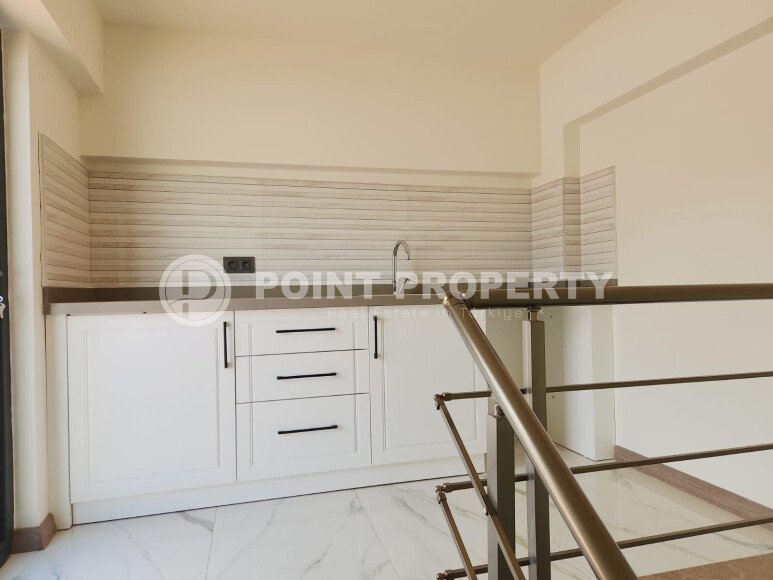 Stylish 2-storey 3+1 villa with an area of 220 m² in the Kargicak area-id-9446-photo-18