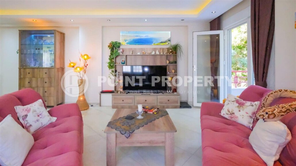 Просторная квартира 2+1 площадью 150 м² в районе Оба-id-9473-фото-2