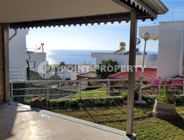 Вилла-близнец с видом на море в районе Демирташ, 180 м²-id-9478-фото-1