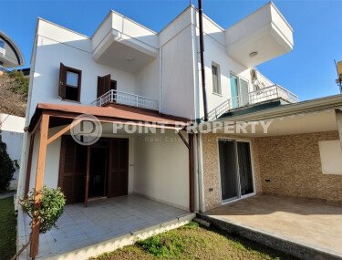 Вилла-близнец с видом на море в районе Демирташ, 180 м²-id-9478-фото-2