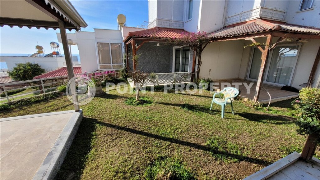 Вилла-близнец с видом на море в районе Демирташ, 180 м²-id-9478-фото-3