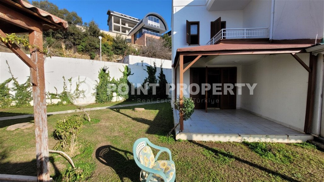 Вилла-близнец с видом на море в районе Демирташ, 180 м²-id-9478-фото-4