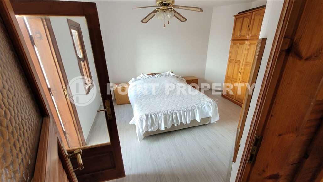 Вилла-близнец с видом на море в районе Демирташ, 180 м²-id-9478-фото-8