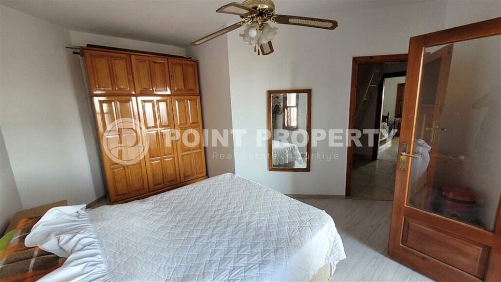 Вилла-близнец с видом на море в районе Демирташ, 180 м²-id-9478-фото-9