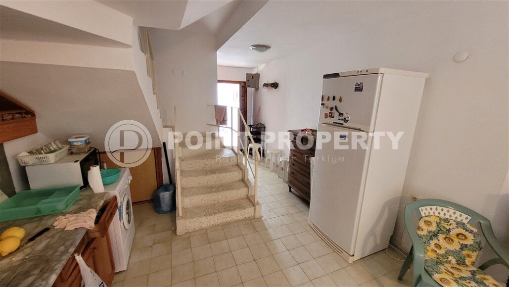 Вилла-близнец с видом на море в районе Демирташ, 180 м²-id-9478-фото-13