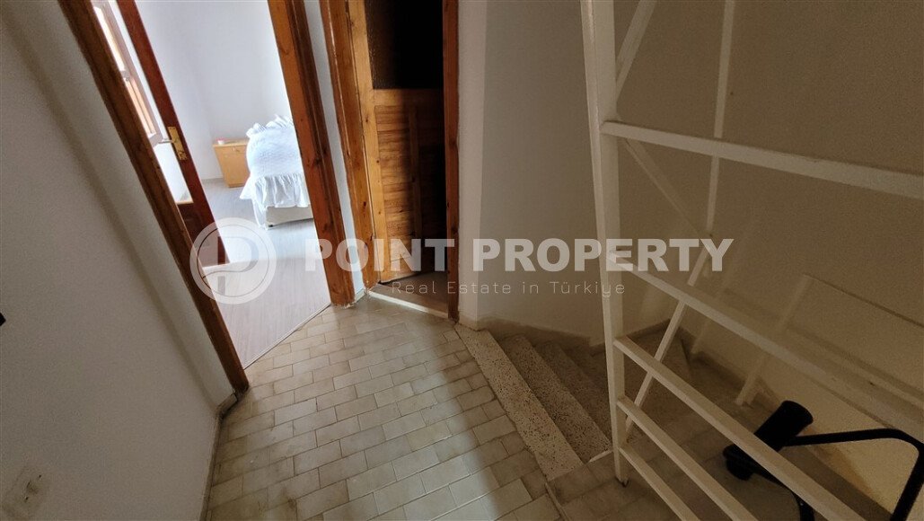 Вилла-близнец с видом на море в районе Демирташ, 180 м²-id-9478-фото-20