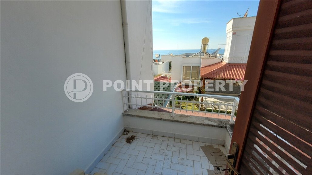 Вилла-близнец с видом на море в районе Демирташ, 180 м²-id-9478-фото-22