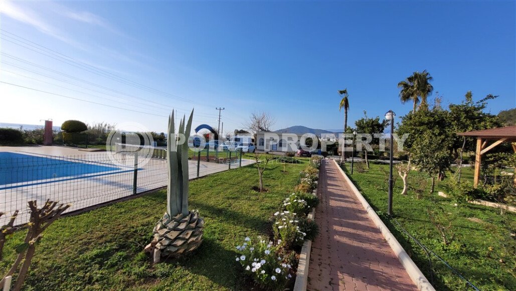 Вилла-близнец с видом на море в районе Демирташ, 180 м²-id-9478-фото-31