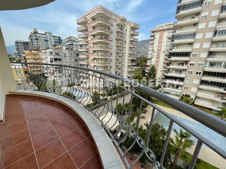 Просторная квартира 2+1 площадью 135 м² в популярном районе Махмутлар-id-9485-фото-18