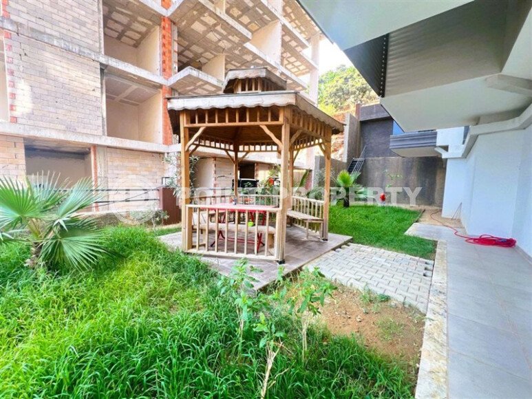 Panoramic duplex apartment 2+1 area 120 m² in the center of Alanya, Cleopatra beach area-id-9500-photo-17