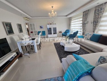 Duplex apartment 4+1 with an area of 205 m² in the prestigious area of Kargicak-id-9508-photo-2