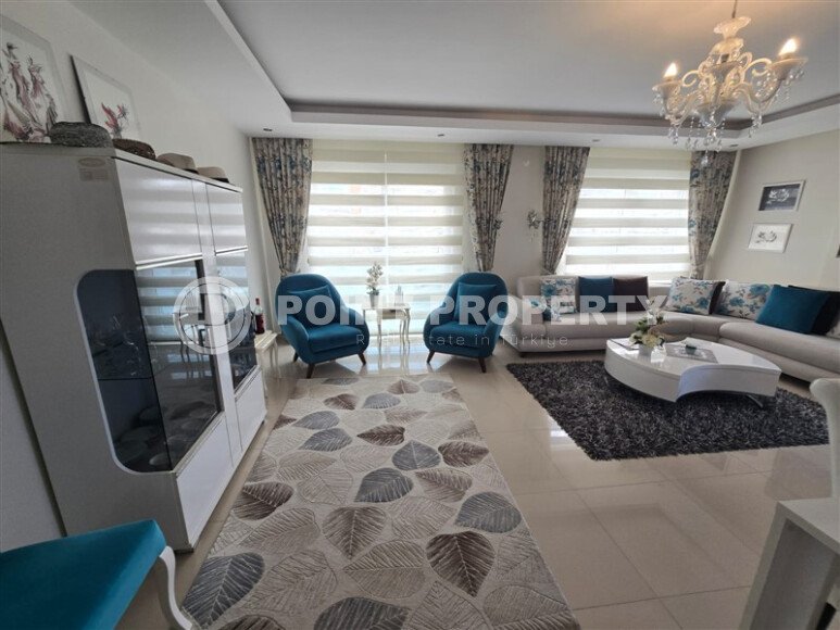 Duplex apartment 4+1 with an area of 205 m² in the prestigious area of Kargicak-id-9508-photo-3