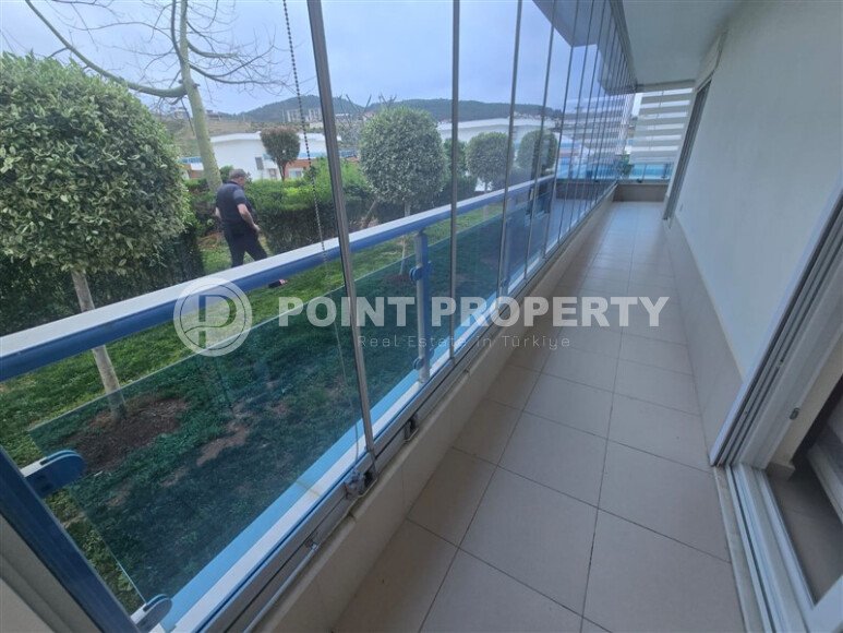 Duplex apartment 4+1 with an area of 205 m² in the prestigious area of Kargicak-id-9508-photo-11