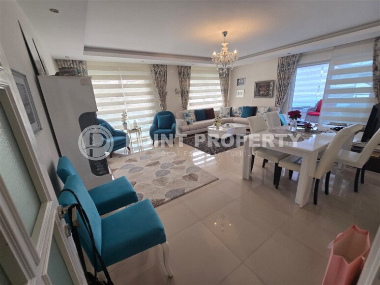 Duplex apartment 4+1 with an area of 205 m² in the prestigious area of Kargicak-id-9508-photo-17