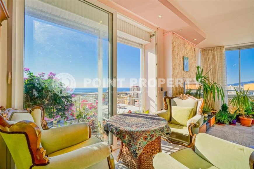 Spacious panoramic apartment 3+2 with an area of 250 m² in Mahmutlar-id-9509-photo-1