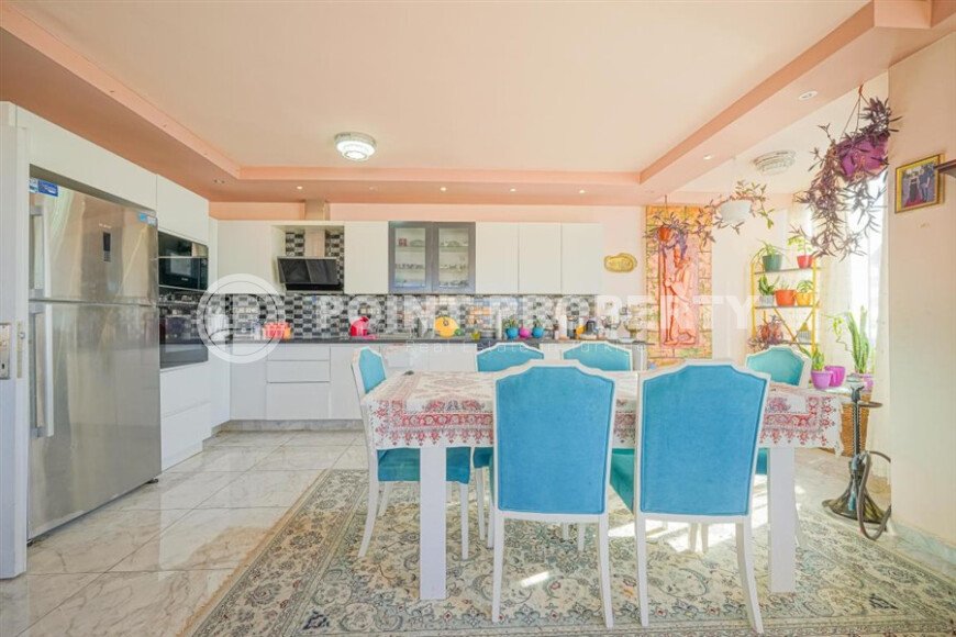 Просторная панорамная квартира 3+2 площадью 250 м² в районе Махмутлар-id-9509-фото-4