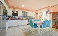 Spacious panoramic apartment 3+2 with an area of 250 m² in Mahmutlar-id-9509-photo-5