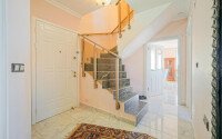 Spacious panoramic apartment 3+2 with an area of 250 m² in Mahmutlar-id-9509-photo-10