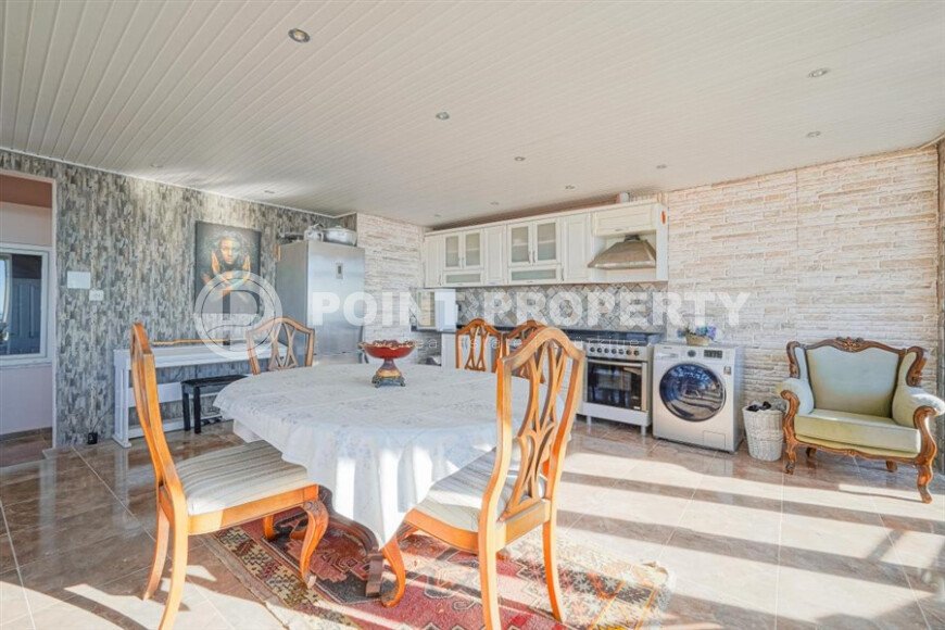 Просторная панорамная квартира 3+2 площадью 250 м² в районе Махмутлар-id-9509-фото-17