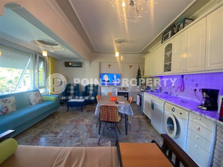 Просторная квартира 1+1, подходящая для получения ВНЖ в районе Тосмур-id-9510-фото-3