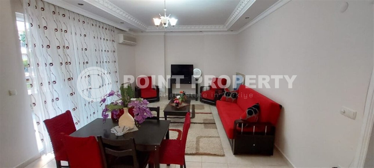 Spacious apartment with furniture and appliances in the Mahmutlar area, in a complex with a huge territory and developed infrastructure.-id-9535-photo-5