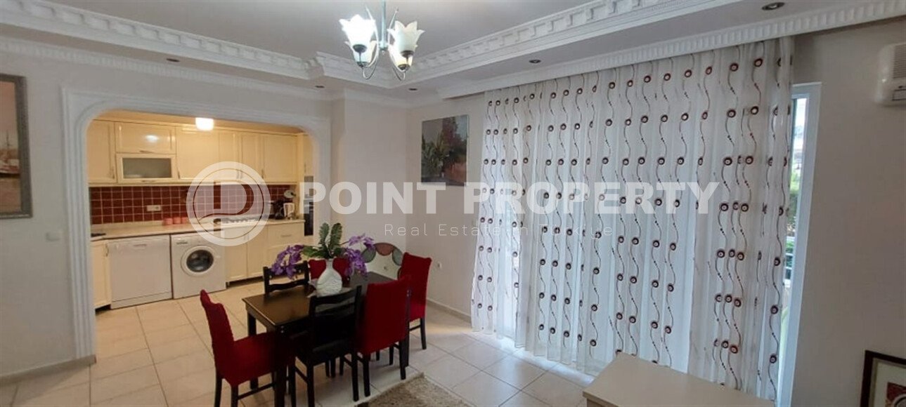 Spacious apartment with furniture and appliances in the Mahmutlar area, in a complex with a huge territory and developed infrastructure.-id-9535-photo-18